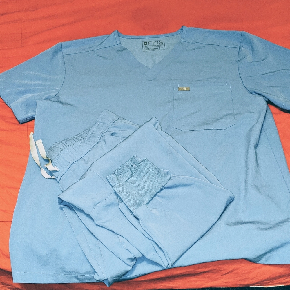 Figs scrubs